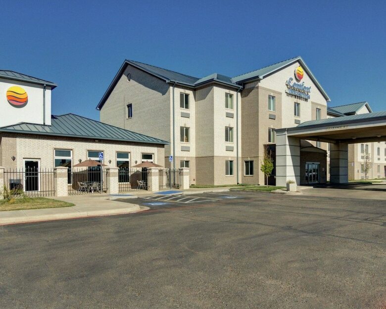 Hotel Comfort Inn & Suites