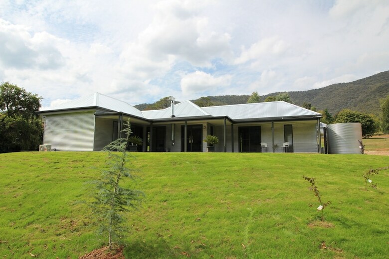 3 Bells Alpine Cottage