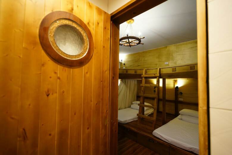 Hotel Travelership Inn