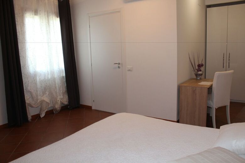 Hotel Airport Venice Diego 2