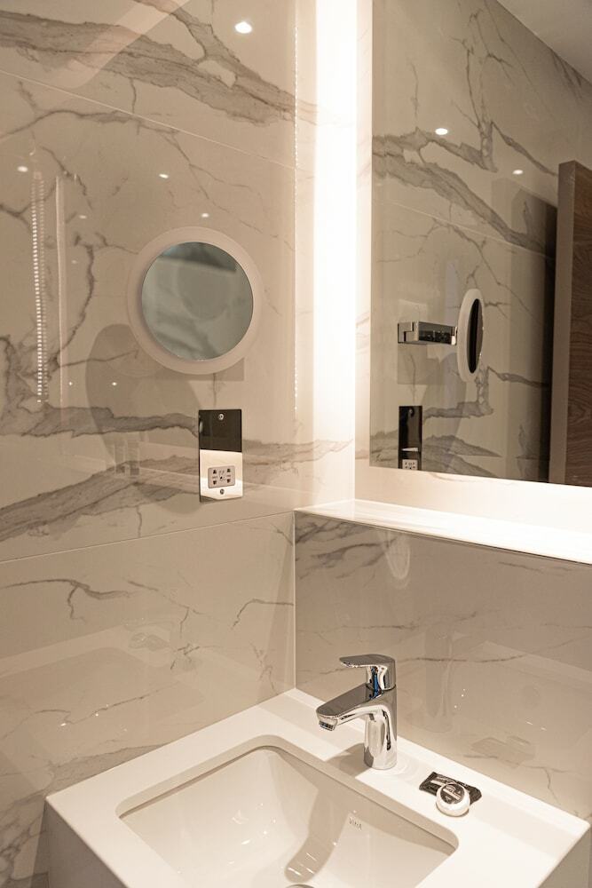 Merit Kensington Hotel