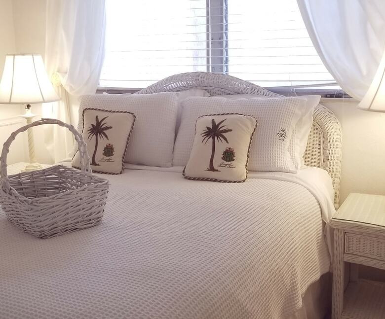 Posada Siesta Key Bungalows