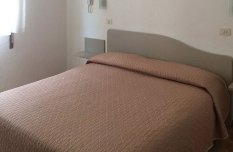 Hotel Benaco Bee Free