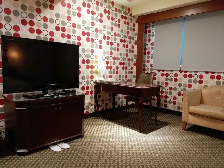 Hon Dow Hotel
