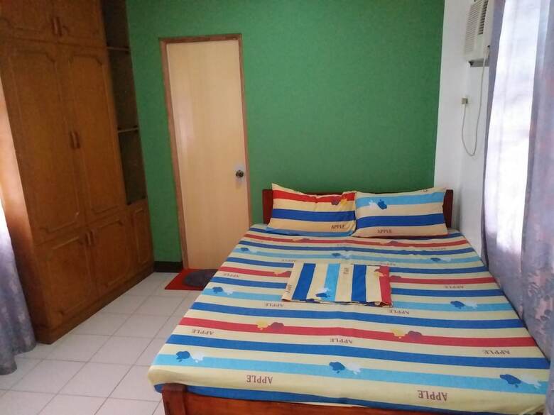 Hostal Mayon Backpackers Hostel