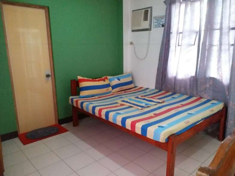 Hostal Mayon Backpackers Hostel