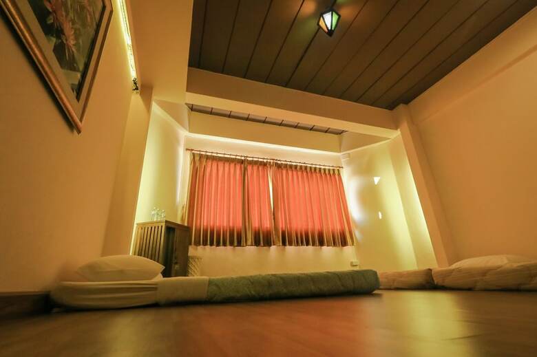 Hotel Porwa House