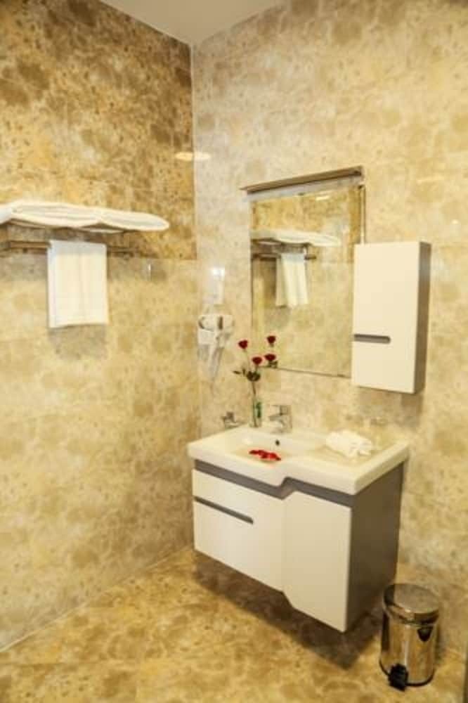 Thuy Hoang Nguyen Hotel Resort & Spa