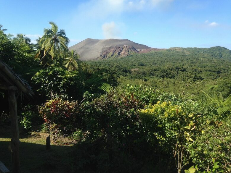 Bed & Breakfast Volcano Island Paradise