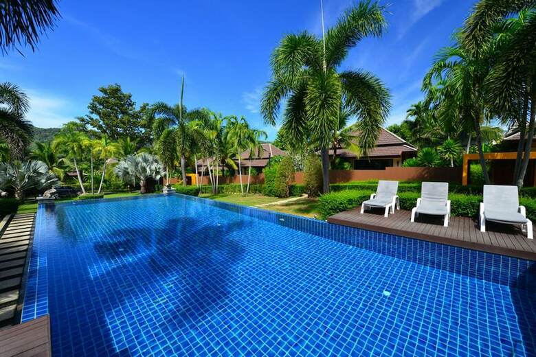 Naiharn Garden Villa