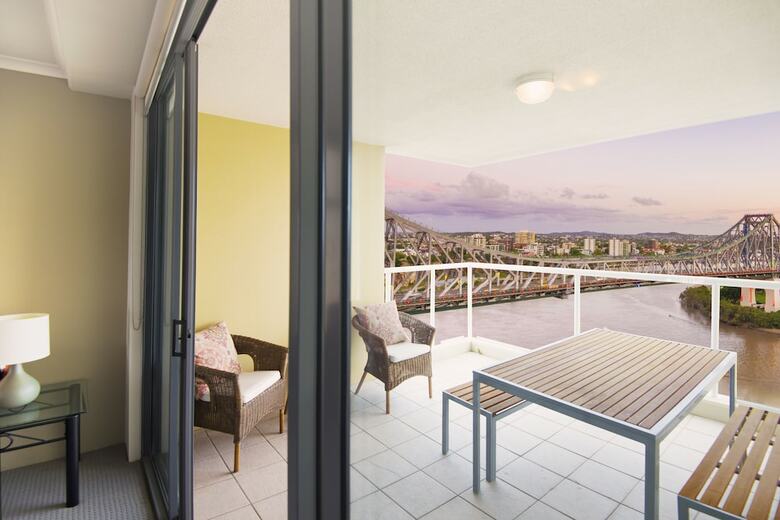 Apartamentos Astra River Place
