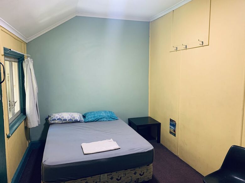 Hostal Yellow Submarine Backpackers