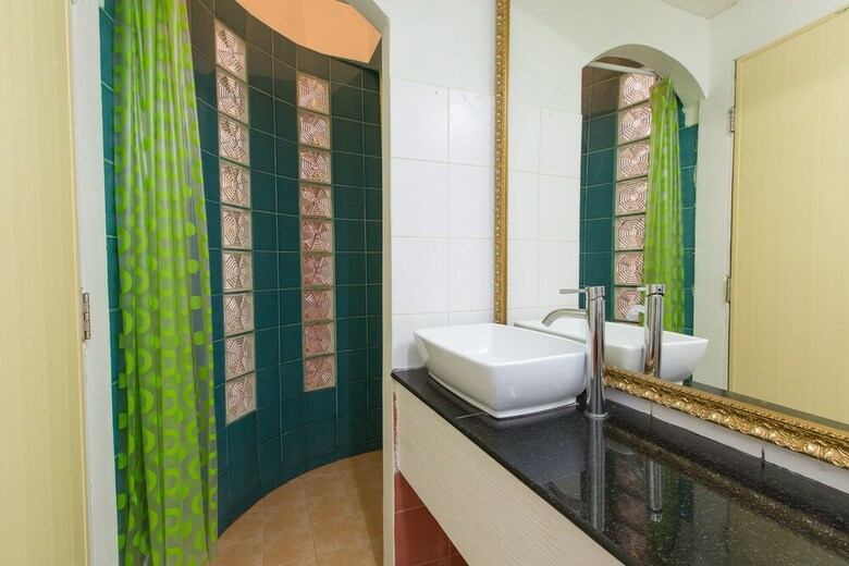 Hotel Connect Guesthouse