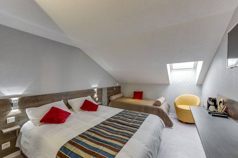 Brit Hotel Confort Thouars