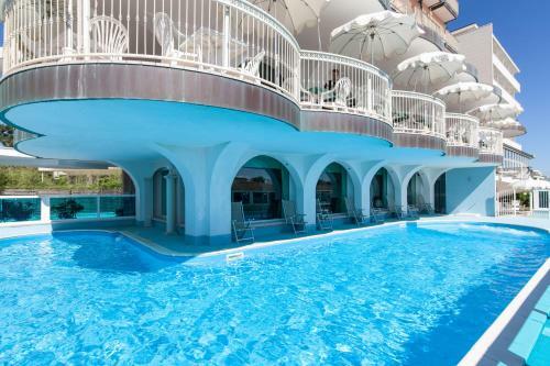 Dea Hotel