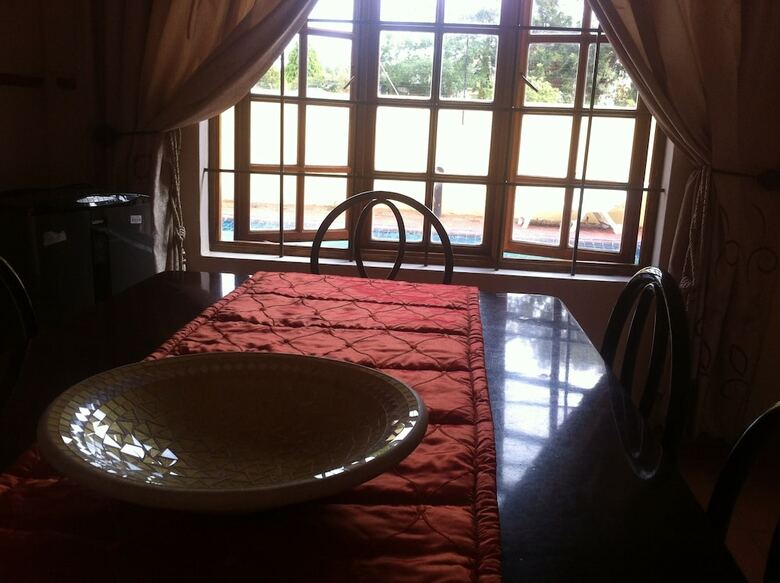 Hotel Dihate Guest House