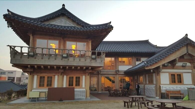 Hanok Hotel Odongjae
