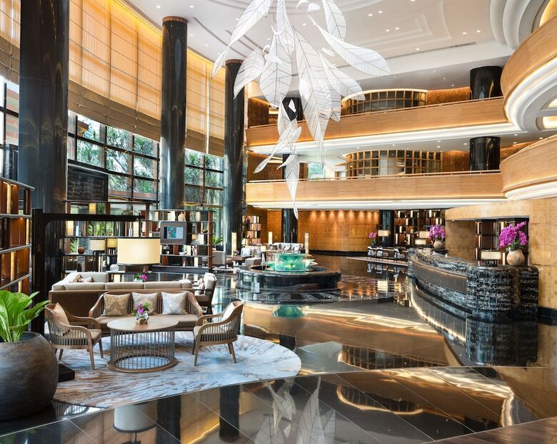 Hotel Ayana Midplaza Jakarta