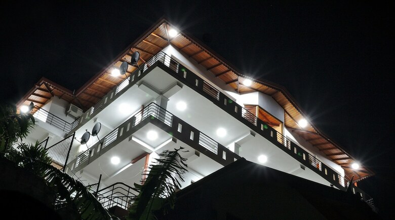 Bed & Breakfast Kandyan Bluestar Villa