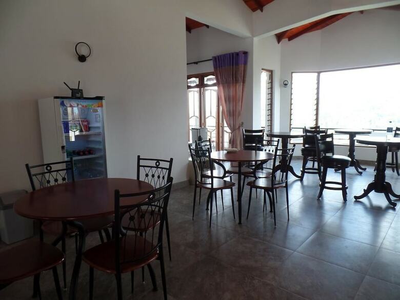 Bed & Breakfast Kandyan Bluestar Villa