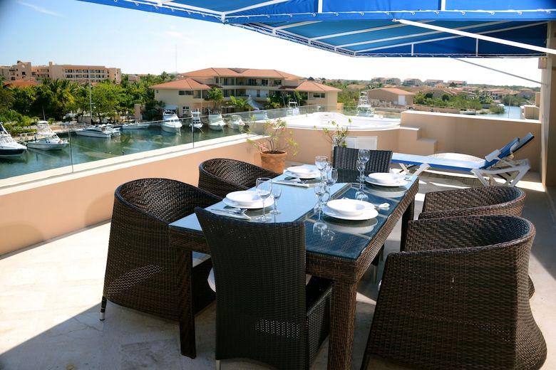 Apartamentos Porto Bello Gran Marina By Guruhotel