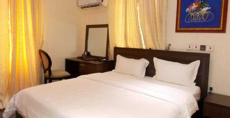 Hotel Kapino Suites