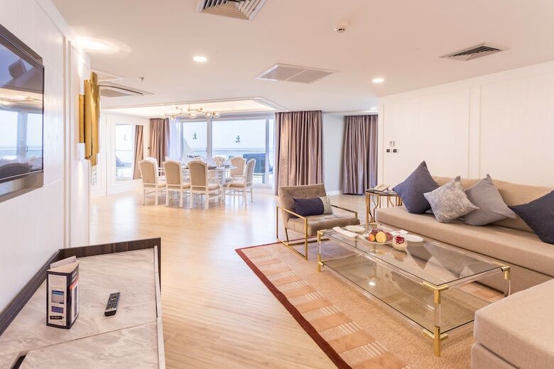 Apartamento Royal Cliff Beach Hotel