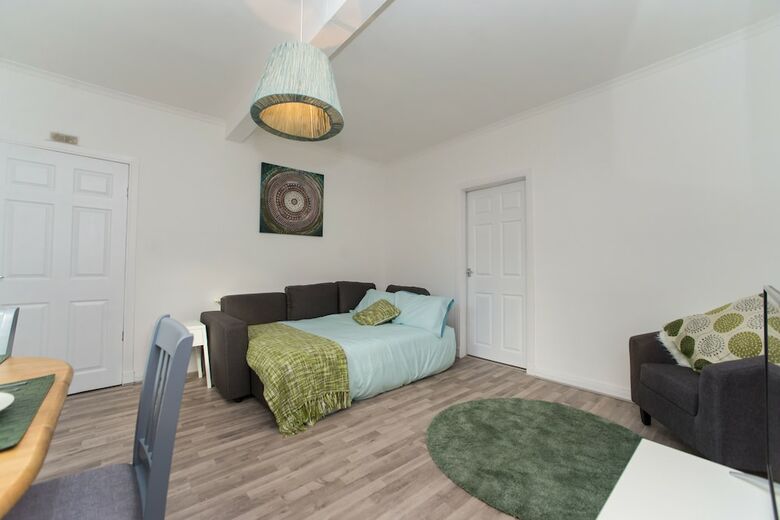 Klass Living - Kenmar House, Hamilton