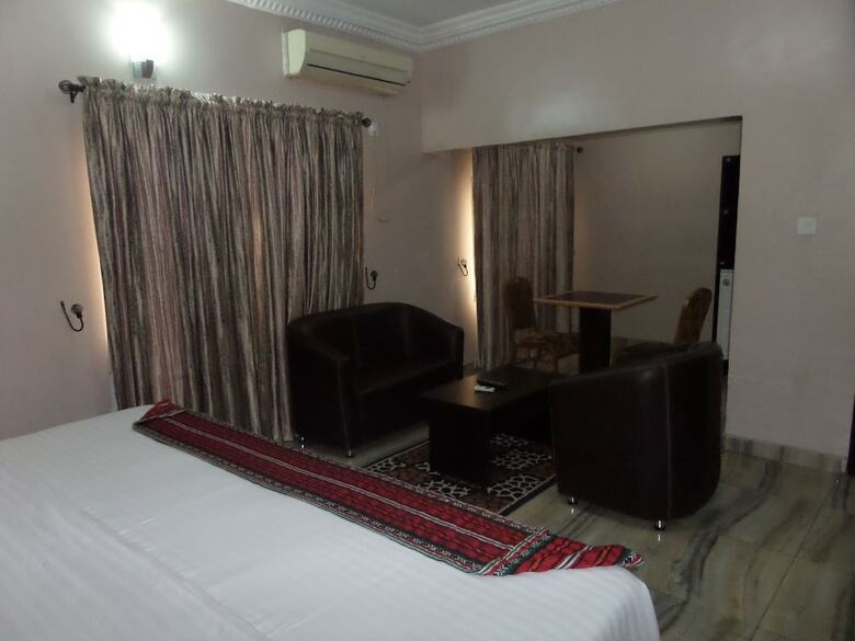 Apartamentos The Governor's Hotel