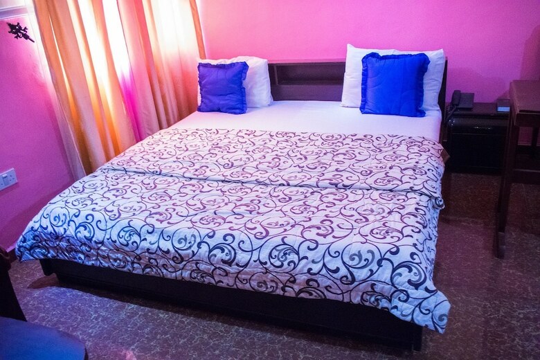 Hotel Maria Suites