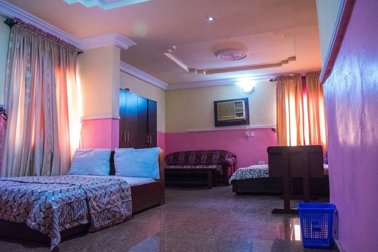 Hotel Maria Suites