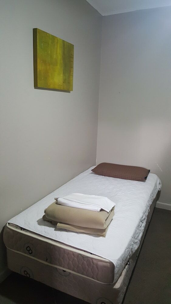 Hostal Kiwi Airport Backpackers