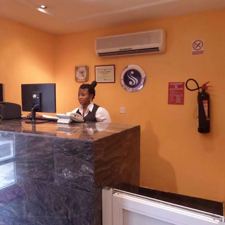 Hotel Bay Suites