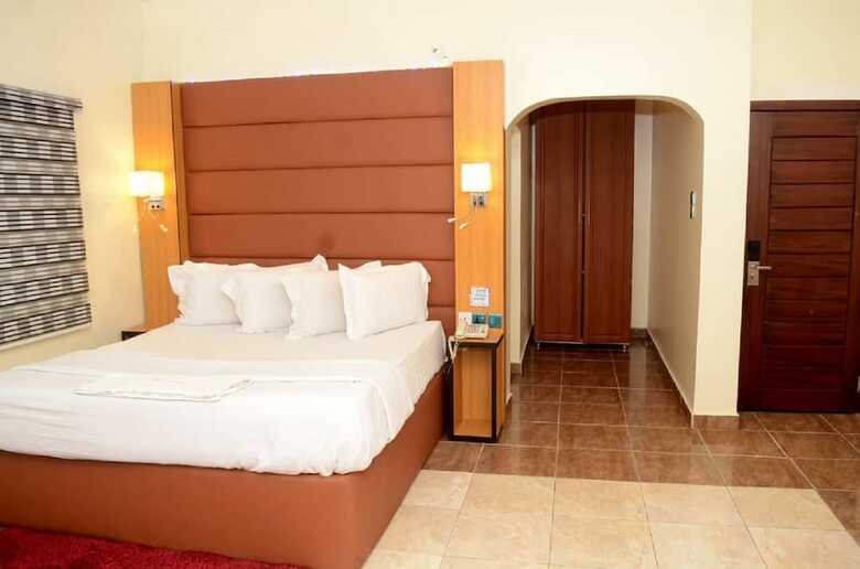 Extended Stay Grand Hotel
