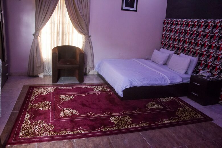 Extended Stay Grand Hotel