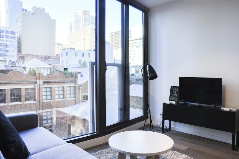 Mono Apartments On La Trobe
