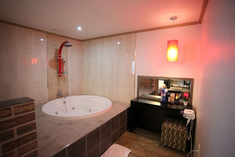 Chuncheon Myeongdong Hotel