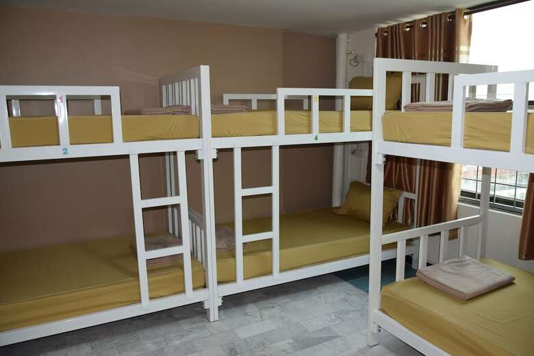 Hostal Like Home