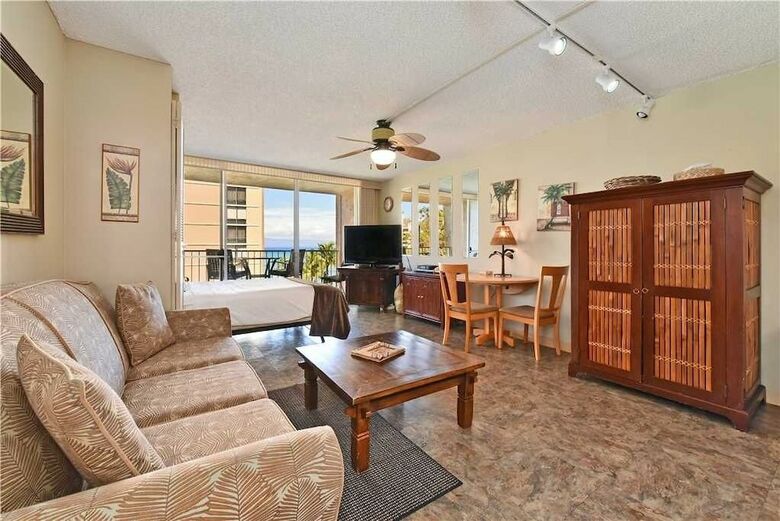 Royal Kahana #617 - Studio Condo