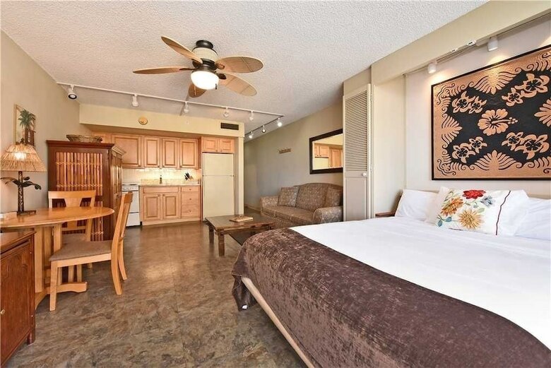 Royal Kahana #617 - Studio Condo