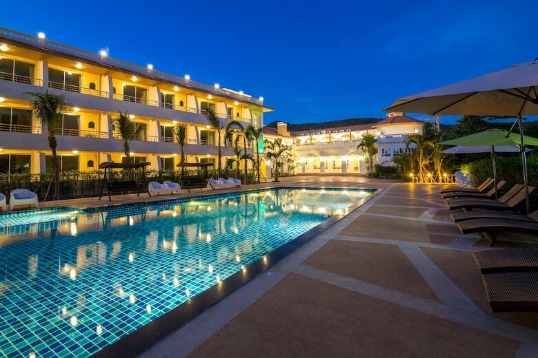 Villa Blanca Hotel & Restaurant
