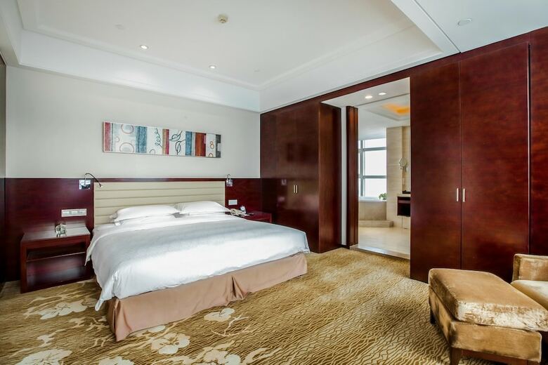 Grand New Century Hotel