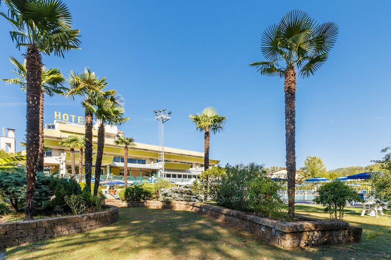 Hotel Country Club