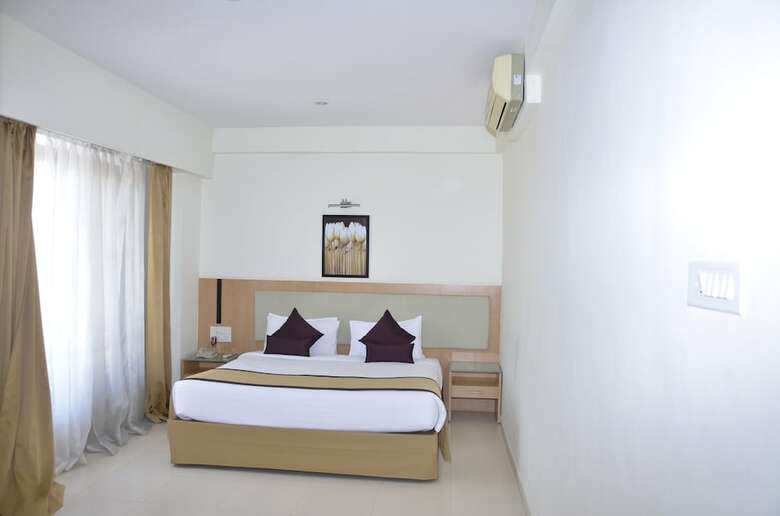Hotel Zip By Spree Hinjewadi