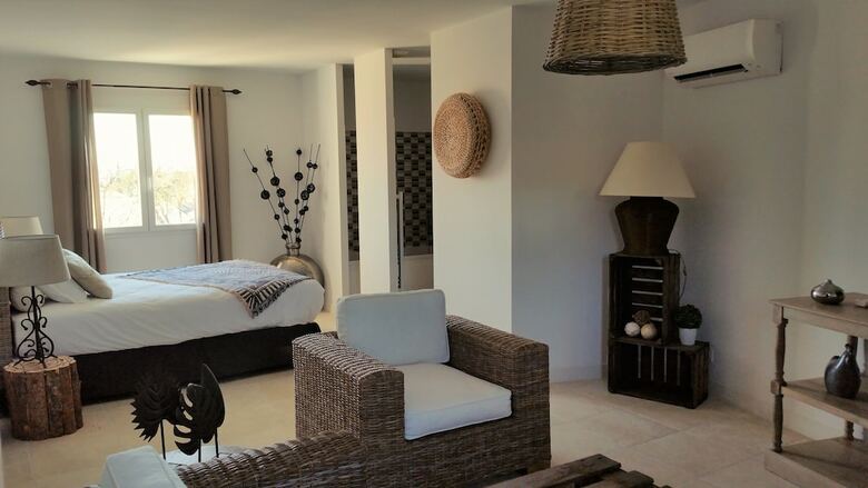Hotel Le Clos D'uz�s