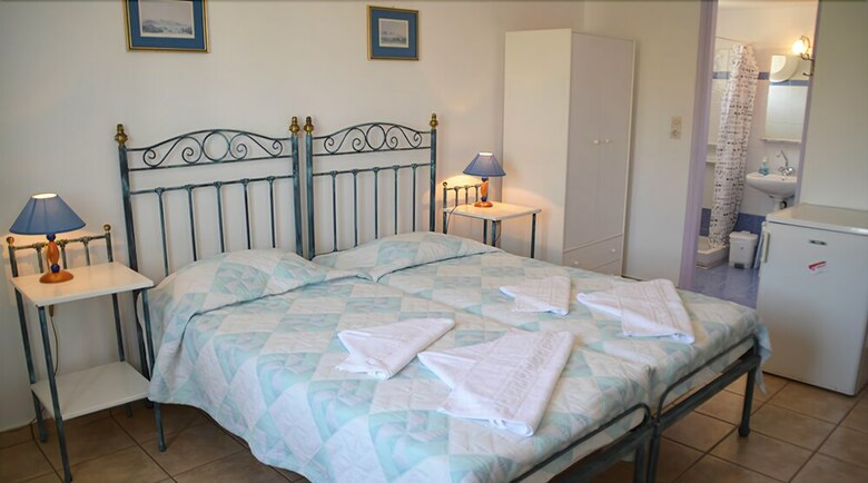 Hotel Agnadi Syros Studios & Rooms