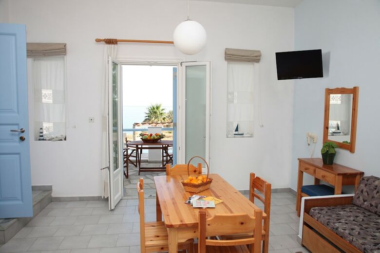 Hotel Agnadi Syros Studios & Rooms