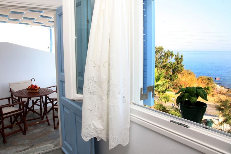 Hotel Agnadi Syros Studios & Rooms