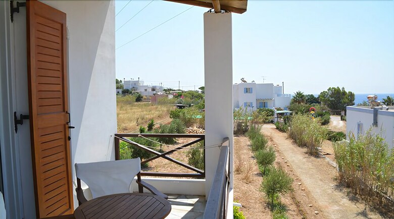 Hotel Agnadi Syros Studios & Rooms