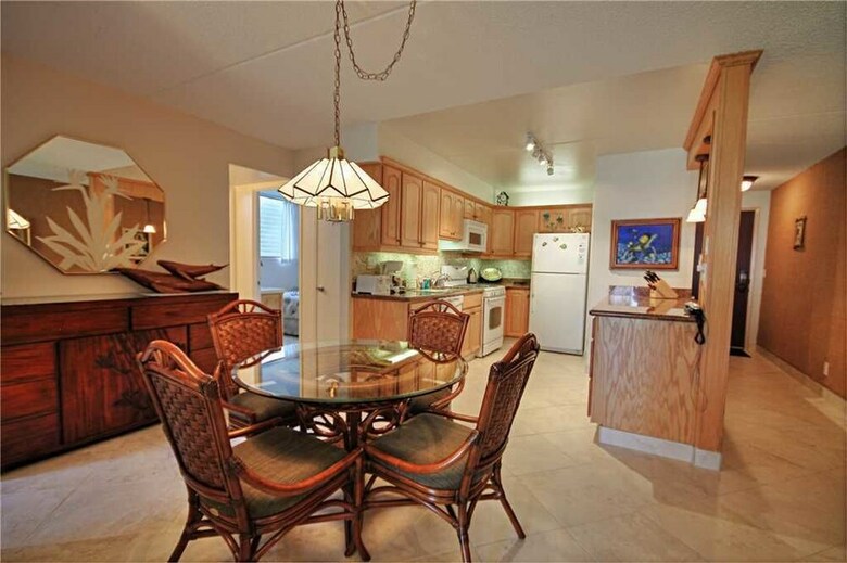 Kihei Akahi Dg-02 - 2 Br Condo